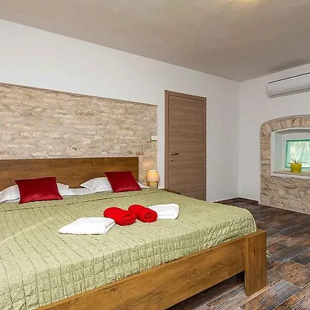 In - Istrien 51850 Holiday home Svetvincenat